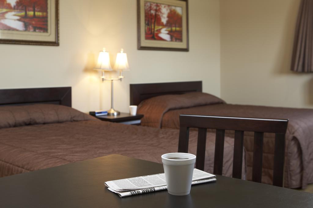 Econo Lodge Inn & Suites Innisfail Luaran gambar