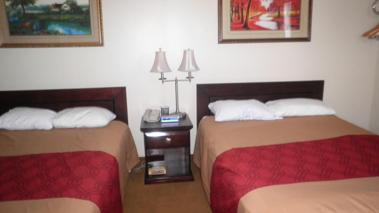Econo Lodge Inn & Suites Innisfail Luaran gambar