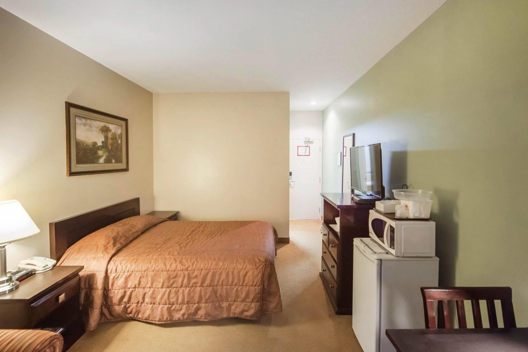Econo Lodge Inn & Suites Innisfail Luaran gambar