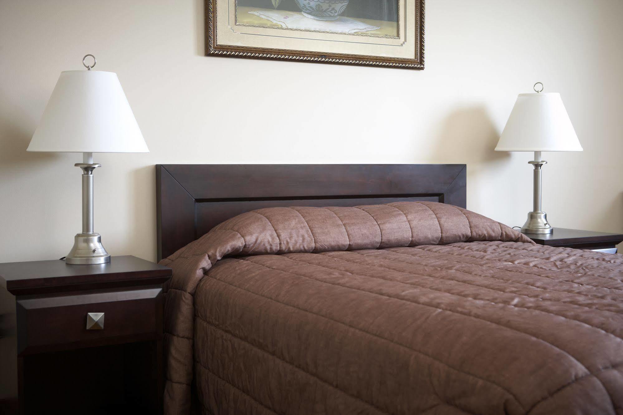 Econo Lodge Inn & Suites Innisfail Luaran gambar